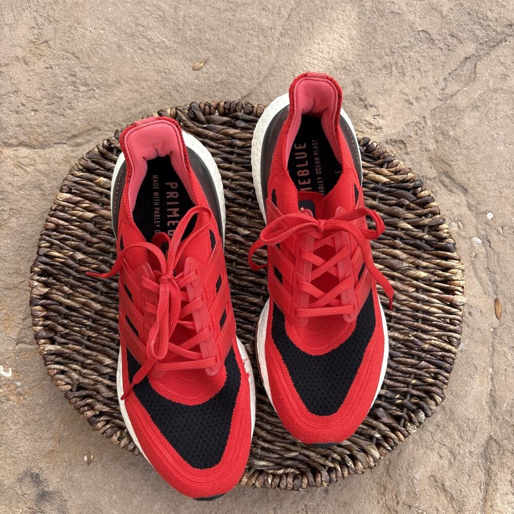 Adidas UltraBoost 21 Vivid Red/Solar Black Mens Sz 10 Running Shoes FY0387